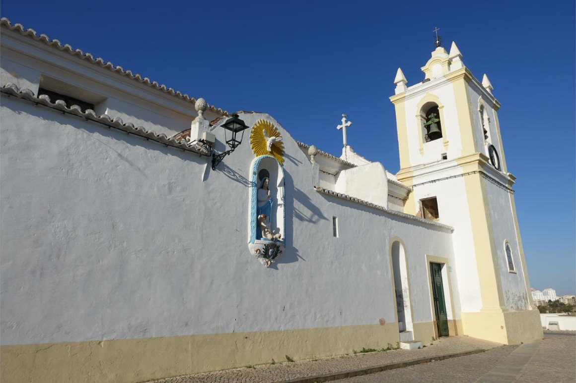 The parish church of Ferragudo, Nossa Senhora da Concei&ccedil;&atilde;o