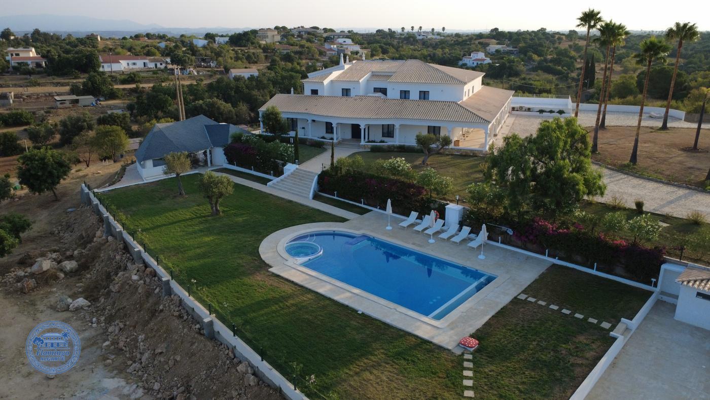 Vila Flamingo aerial view