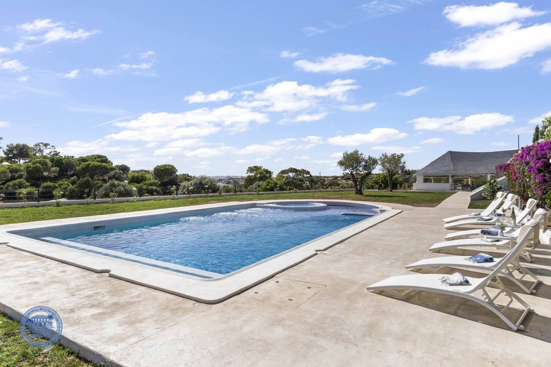 Private pool